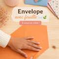 Enveloppes créatives faites maison avec des feuilles variées