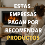 Femme souriante recommandant des produits en ligne pour gagner de l'argent.